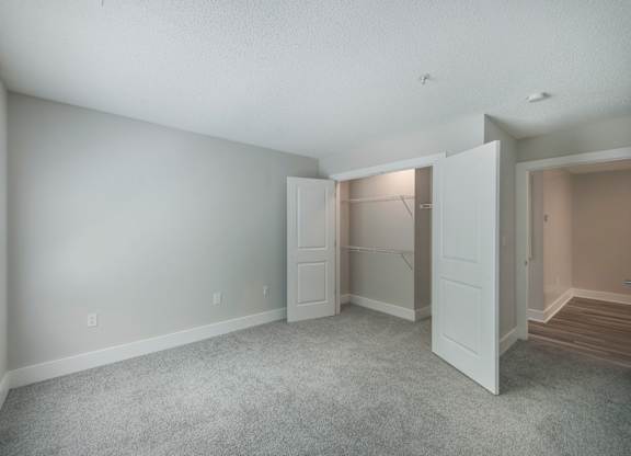 Dobbins Hill bedroom with carpet