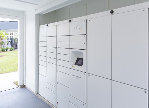 Kelsey Cove Luxer Package System