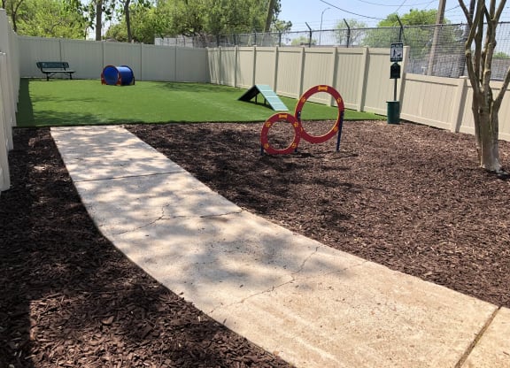 Parque at Bellaire Dog Park