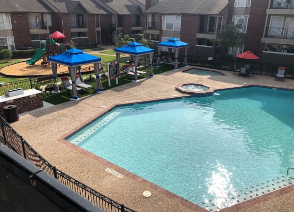 Parque at Bellaire Pool with Sundeck