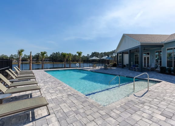 Sydney Trace Pool