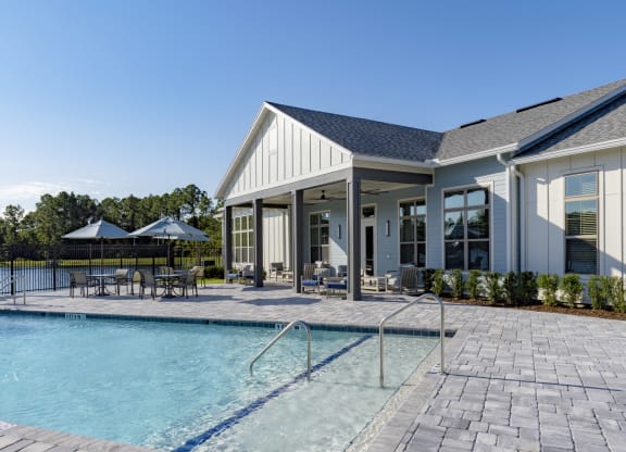 Sydney Trace | Jacksonville, FL