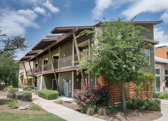 Exterior at Lakeline East Apartments, Cedar Park, 78613