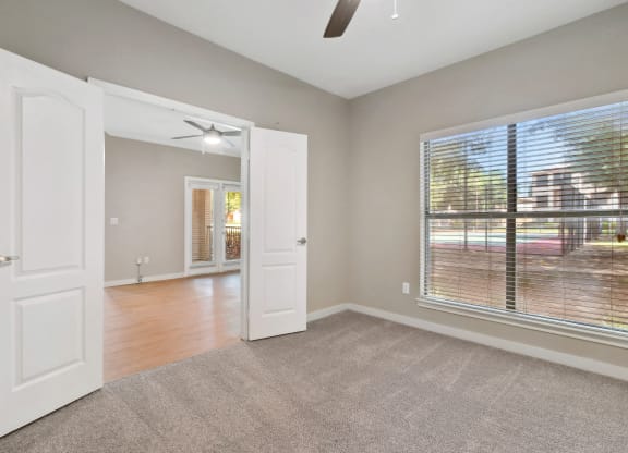 Carpeted Living Area at The Canyons Apartments, Fort Worth, 76116