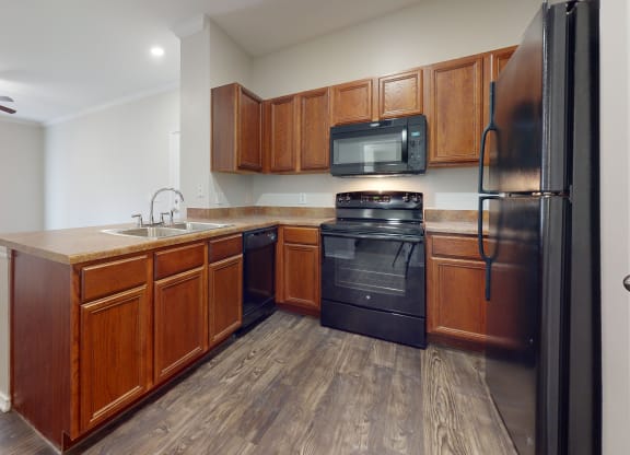 Fully Equipped Kitchen at The Canyons Apartments, Fort Worth, 76116