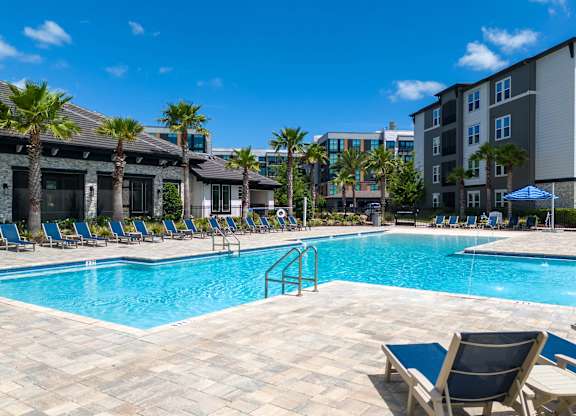 Swimming Pool at The Oasis at Town Center Apartments, Jacksonville