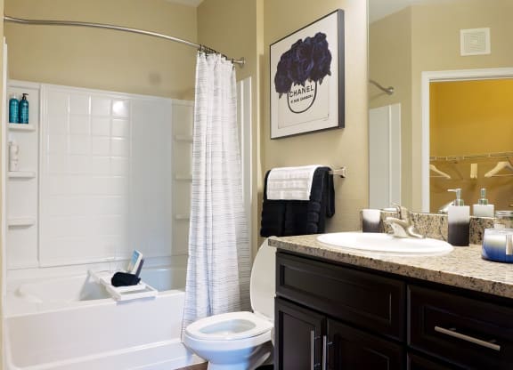 Bathroom With Bathtub at The Oasis at Moss Park, Florida