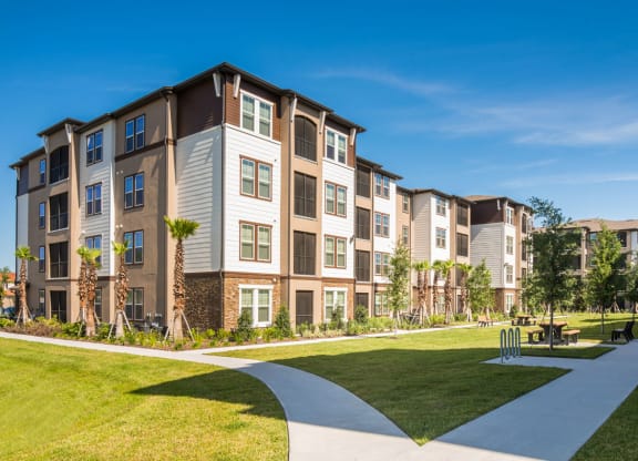 Building exterior view at The Oasis at Crosstown, Orlando, FL
