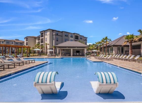 Saltwater Beach Entry Pool at The Oasis at Town Center, Jacksonville, FL, 32246