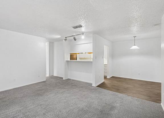 600 Baylor Apartments in Longview, TX b2 living room
