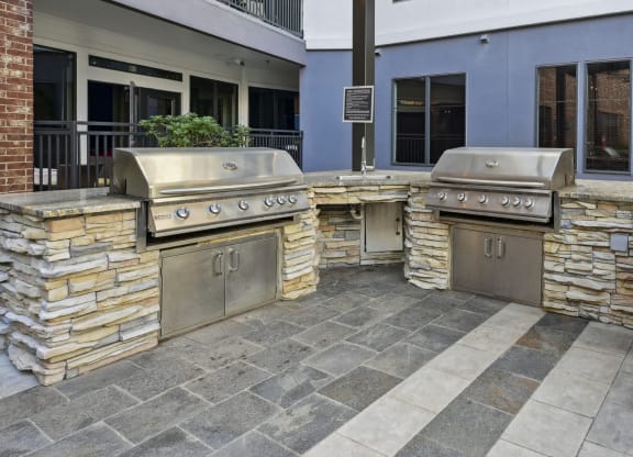 grill area at Allusion at West University, Houston, TX