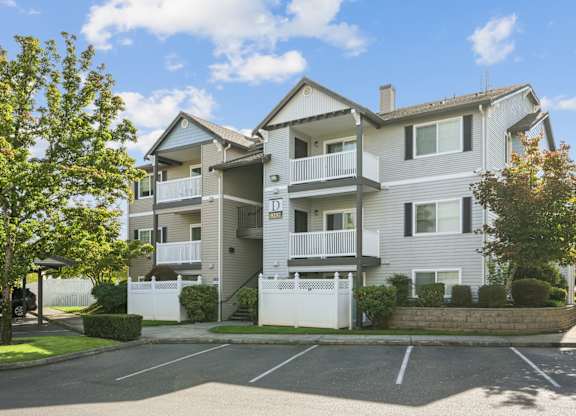 Abbey Rowe Apartments in Olympia, WA Apartment Exterior