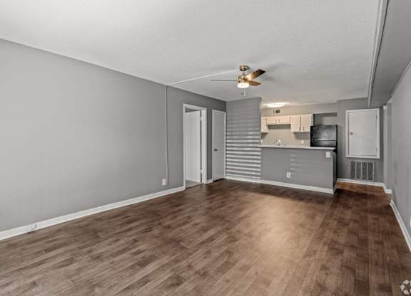 Living Room at Bayou Oaks in Alexandria, LA