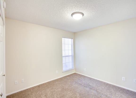 Bedroom 2 at Oaks of Denton in Denton, TX