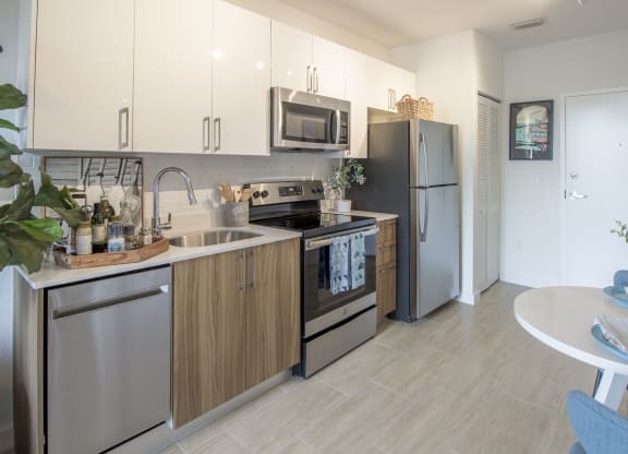 Kitchen and Dining at Blue Lagoon 7, Florida