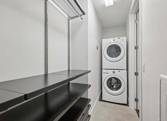 The Case Building Apartments in Dallas, TX 1 Bedroom Closet