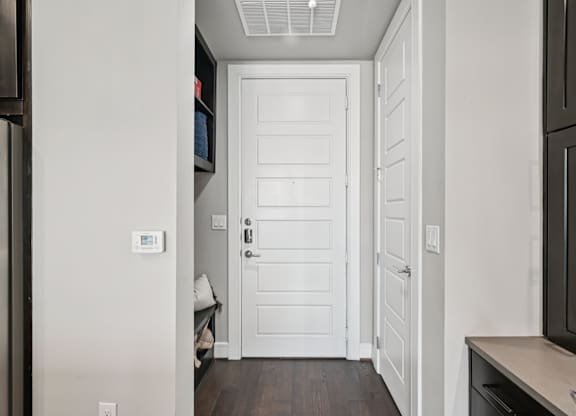 The Case Building Apartments in Dallas, TX 1 Bedroom Entryway