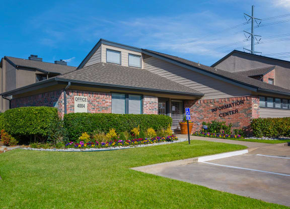 Clubhouse Exterior at Polaris Apartment Homes in Irving, Texas, TX