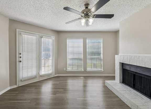Camino del Sol in Dallas TX Seville Living Room