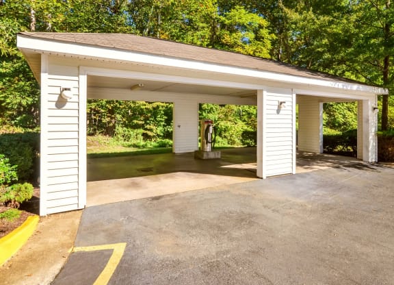 Car Wash Station at Courthouse Square Apartments in Stafford, VA