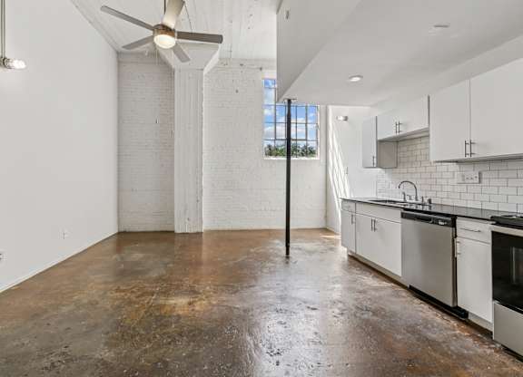 3200 Main Lofts in Dallas, TX Kitchen