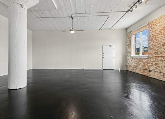 Elm St Lofts in Dallas TX living room