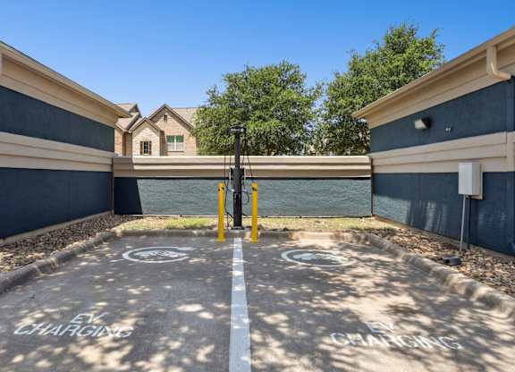 An EV charging station at Encore at Buckingham Apartments in Richardson, TX