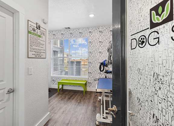 Encore at Buckingham apartment in Richardson, TX dog spa