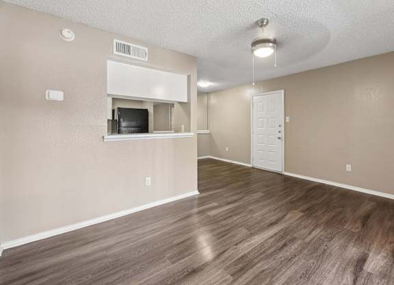 1 Bedroom unit at Hillside Creek in Austin, Tx