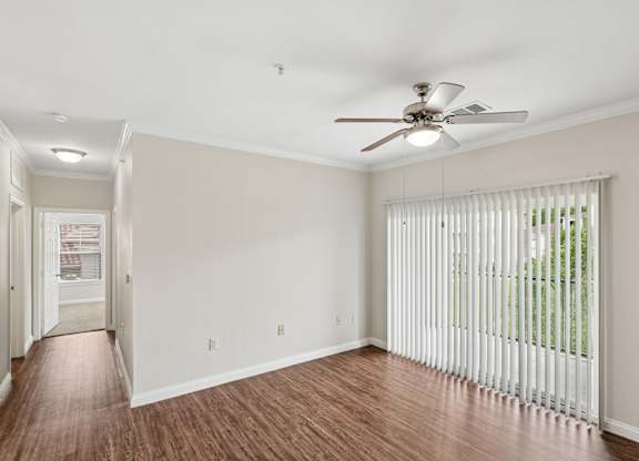 Timbergrove living room at Hilltops in Conroe, TX