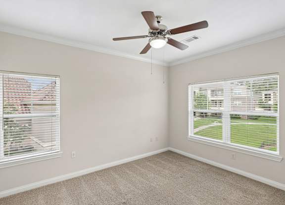 Timbergrove bedroom at Hilltops in Conroe, TX