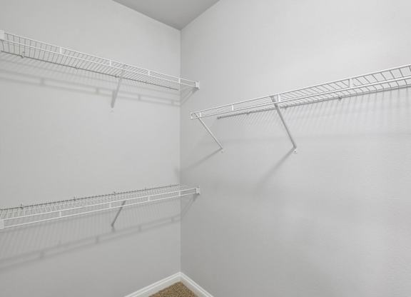 Timbergrove closet at Hilltops in Conroe, TX