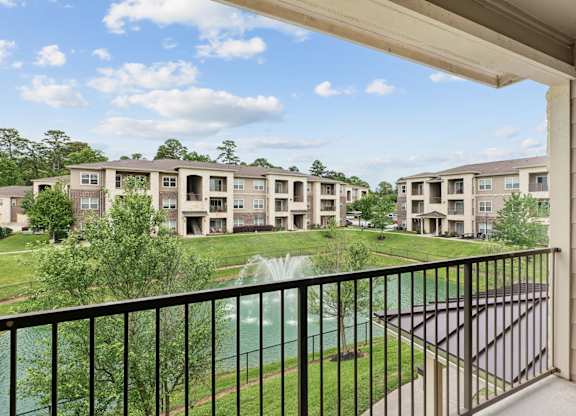 Timbergrove patio at Hilltops in Conroe, TX