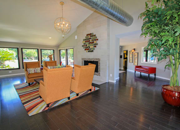 leasing office with high roof top and plenty of space at Westdale Parke in Austin, TX