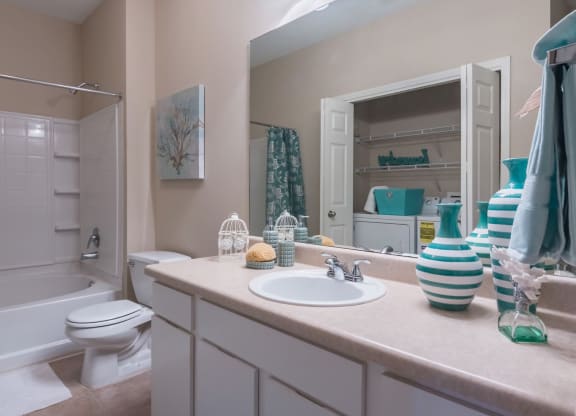Model Bathroom at Island Park Apartments in Shreveport, Louisiana, LA