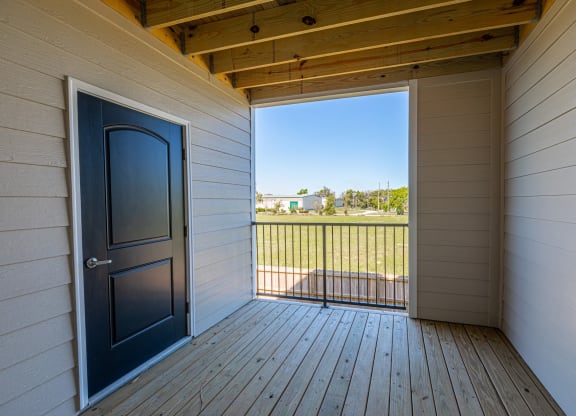 Lakeland Grand Apartments Balcony