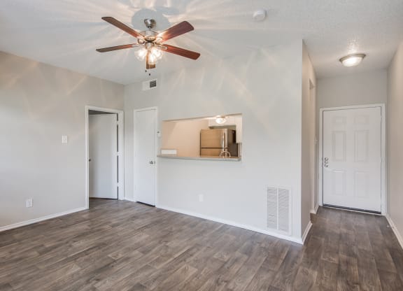Unit 2C at Lakeridge Apartment Homes in Irving, Texas, TX