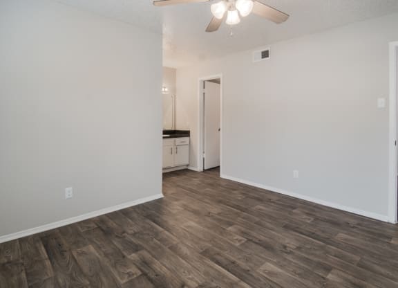 Bedroom with Ceiling Fan at Preston Villas Apartment Homes, Dallas, Texas, TX