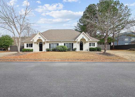 Large Villa at Grand Reserve Columbus in Columbus GA