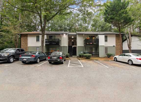 Riverwood Apartments in Roswell, GA Building Exterior