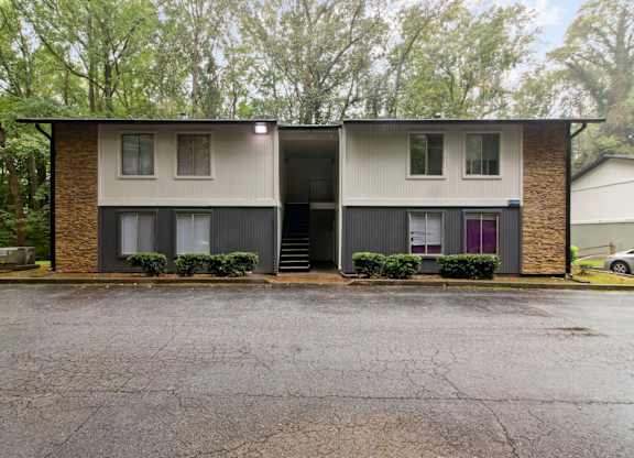 Riverwood Apartments in Roswell, GA Apartment Exterior