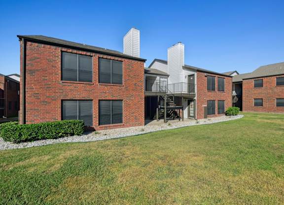 Rustic Oaks Apartments in Wylie, Tx building exterior