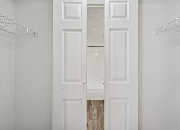 Rustic Oaks Apartments in Wylie, Tx closet