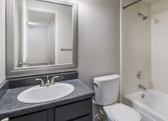 Bathroom 2 | Rustic Oaks | Wylie TX