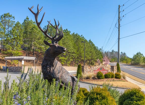 Statue | Reserve at Pelham | Luxury Apartments in Pelham, AL
