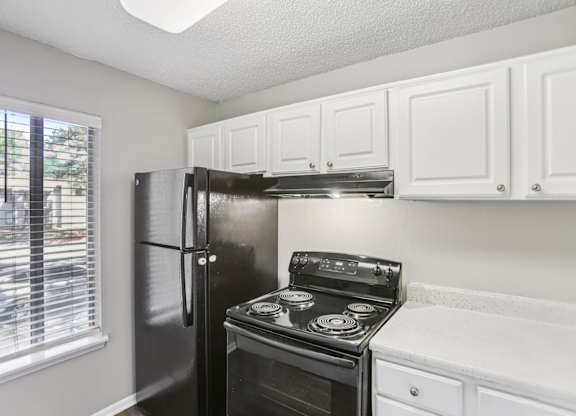 Standford Village Apartments in Norcross, GA Kitchen