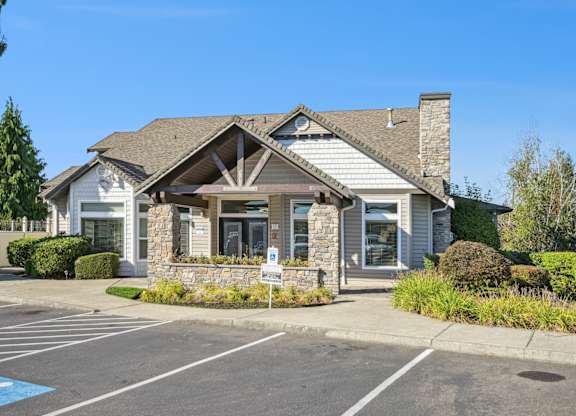 The Madison in Olympia, WA Leasing Office
