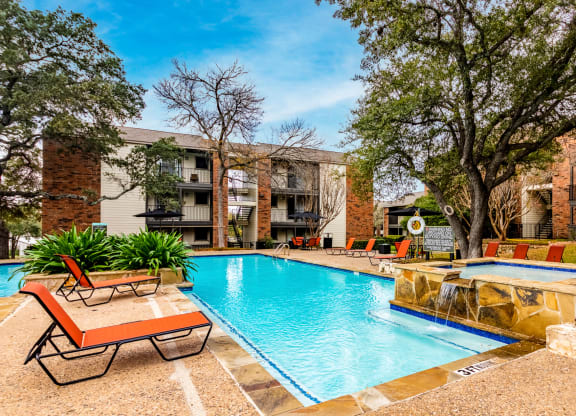 WalnutCreekCrossing-AustinTX-Pool_Area_1(1)