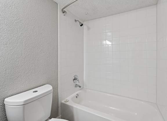 Westdale Hills in Hurt TX Sawgrass bathroom