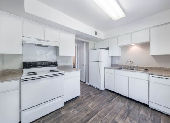 Augusta: Kitchen, at Westdale Hills, Texas